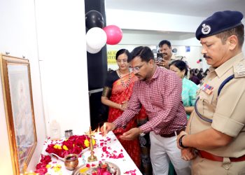 रॉयल कॉलेज में ‘आगाज़’ कार्यक्रम यातायात नियमों के साथ मिला रोजगार व व्यक्तित्व विकास का अनमोल मार्गदर्शन-खाद्य सुरक्षा विभाग जावरा क्षेत्र के विभिन्न प्रतिष्ठानों से खाद्य पदार्थों के 6 नमूने लिए-हिट एंड रन’ पीड़ितों को दिलाई ₹39.50 लाख की आर्थिक सहायता-पुलिस के साइबर जागरूकता अभियान के अंतर्गत नाहर ग्लोबल स्कूल में सेमिनार आयोजित-पुलिस की बड़ी कार्रवाई: अवैध शराब परिवहन के सिंडिकेट का पर्दाफाश